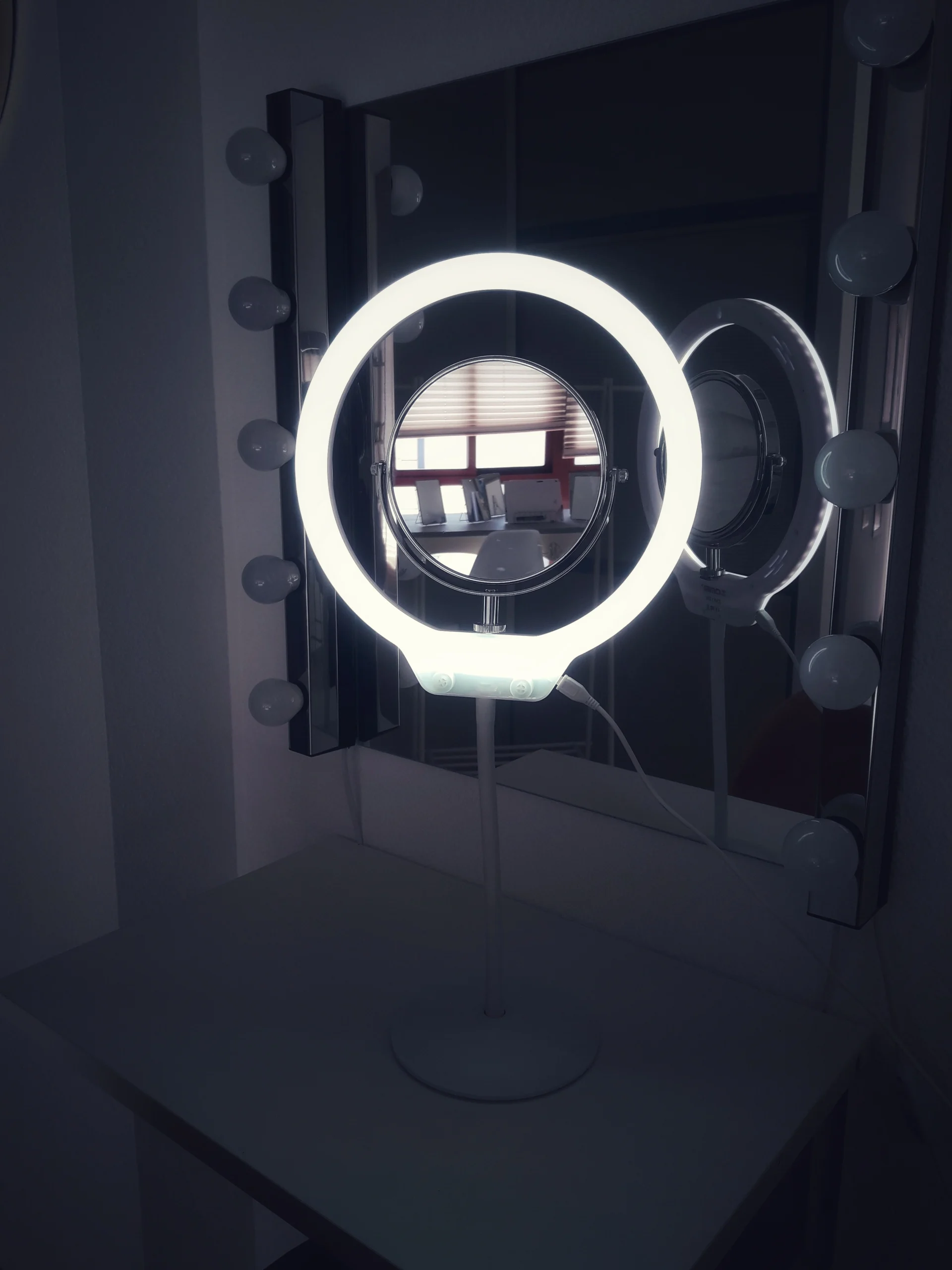 ARO LED MAQUILLAJE MINI SOBREMESA - Imagen 3