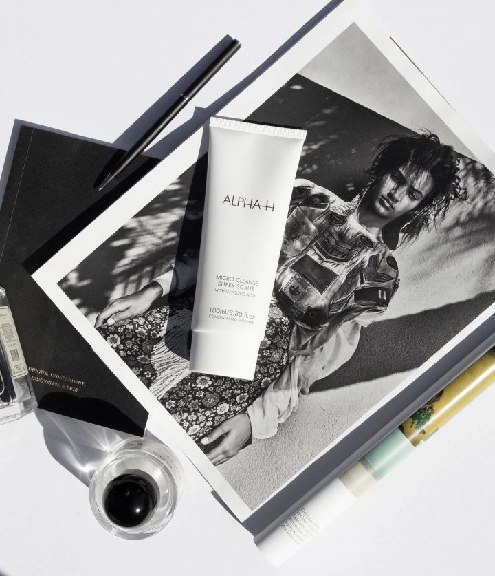 MICRO CLEANSER SUPER SCRUB – ALPHA-H - Imagen 3